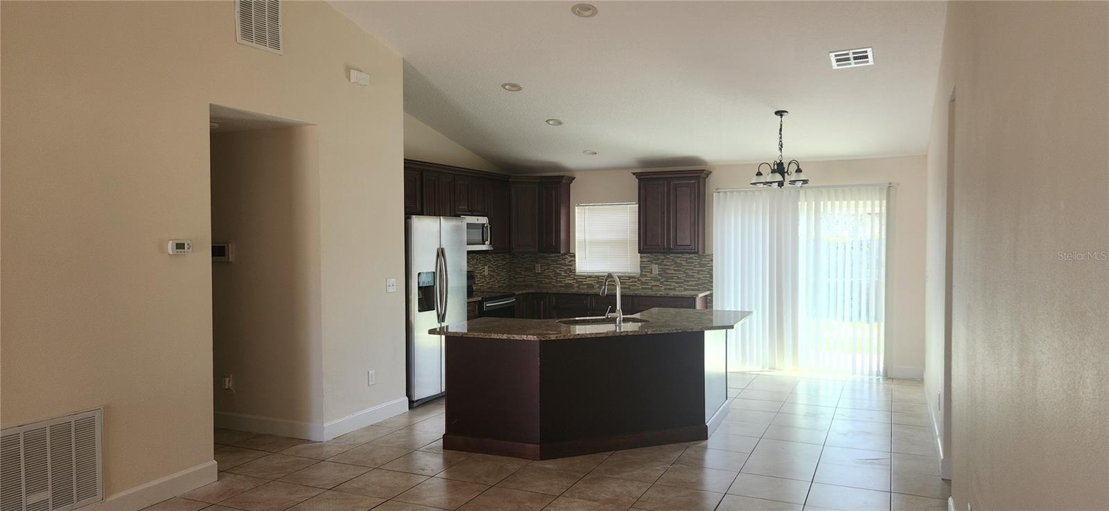 BREEZEWOOD - Residential