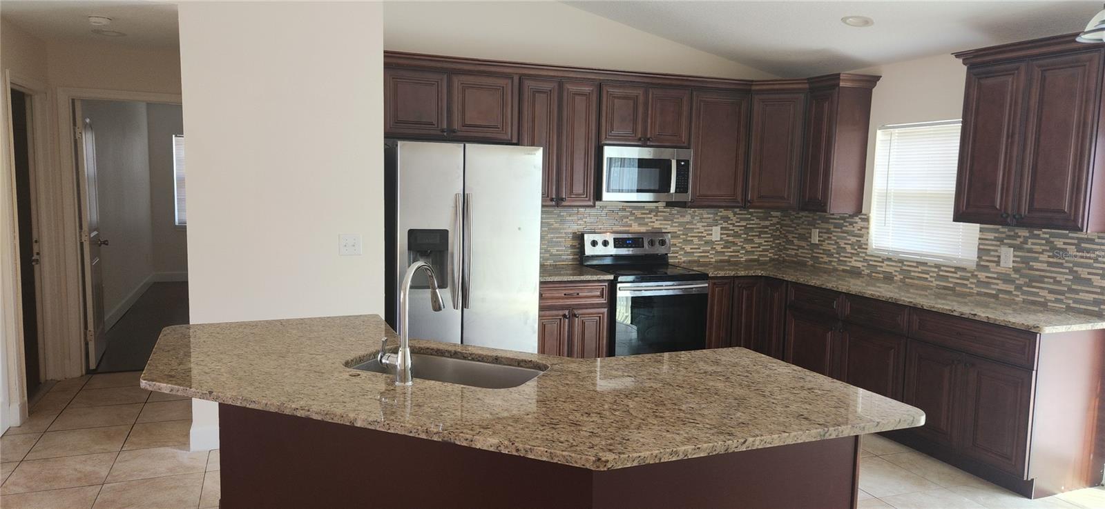 BREEZEWOOD - Residential