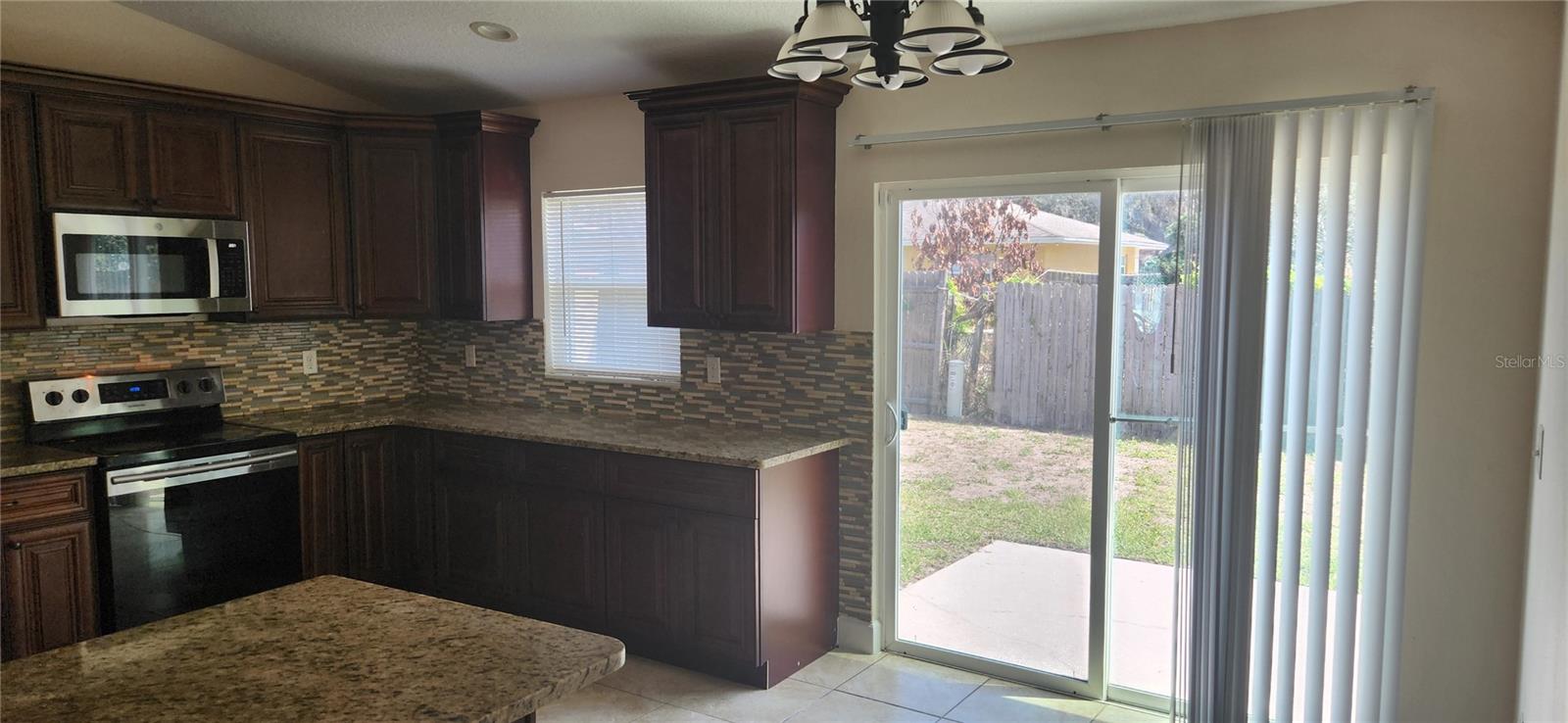 BREEZEWOOD - Residential