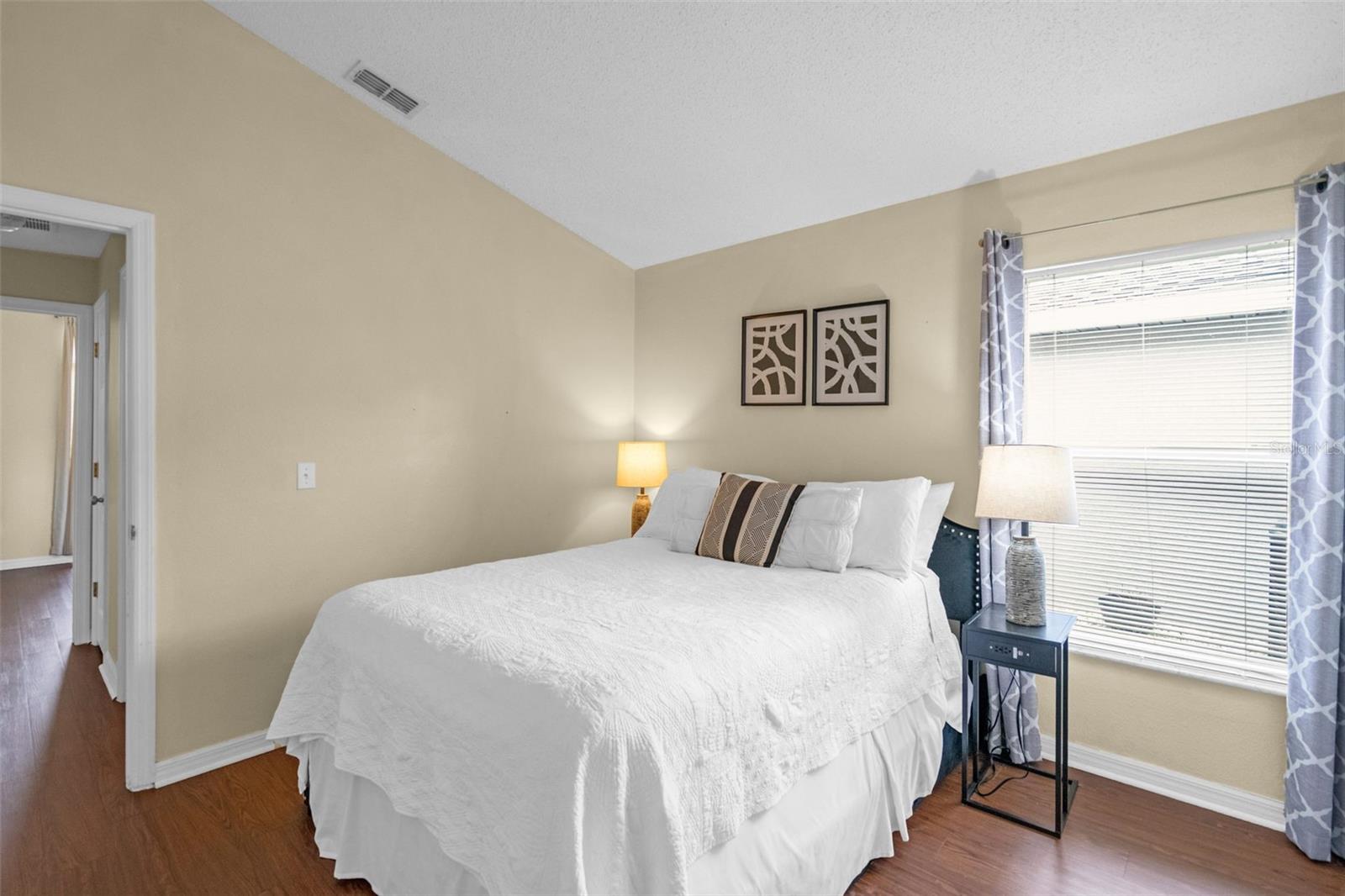 HAMPTON ESTATES - Residential