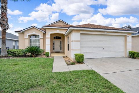 Photo of 1104 Bloomingdale Drive, Davenport, FL 33897 (MLS # G5110922)