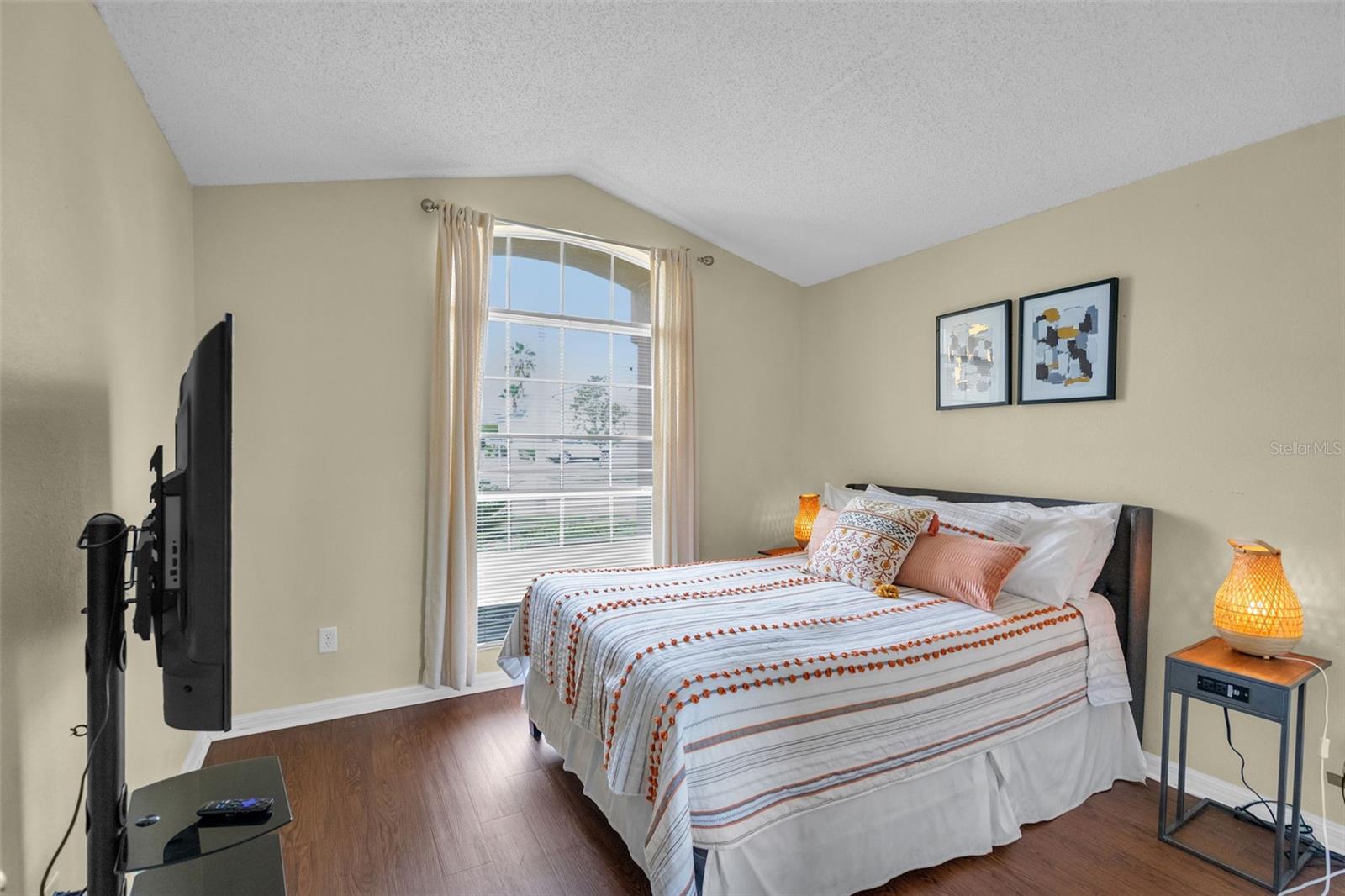 HAMPTON ESTATES - Residential