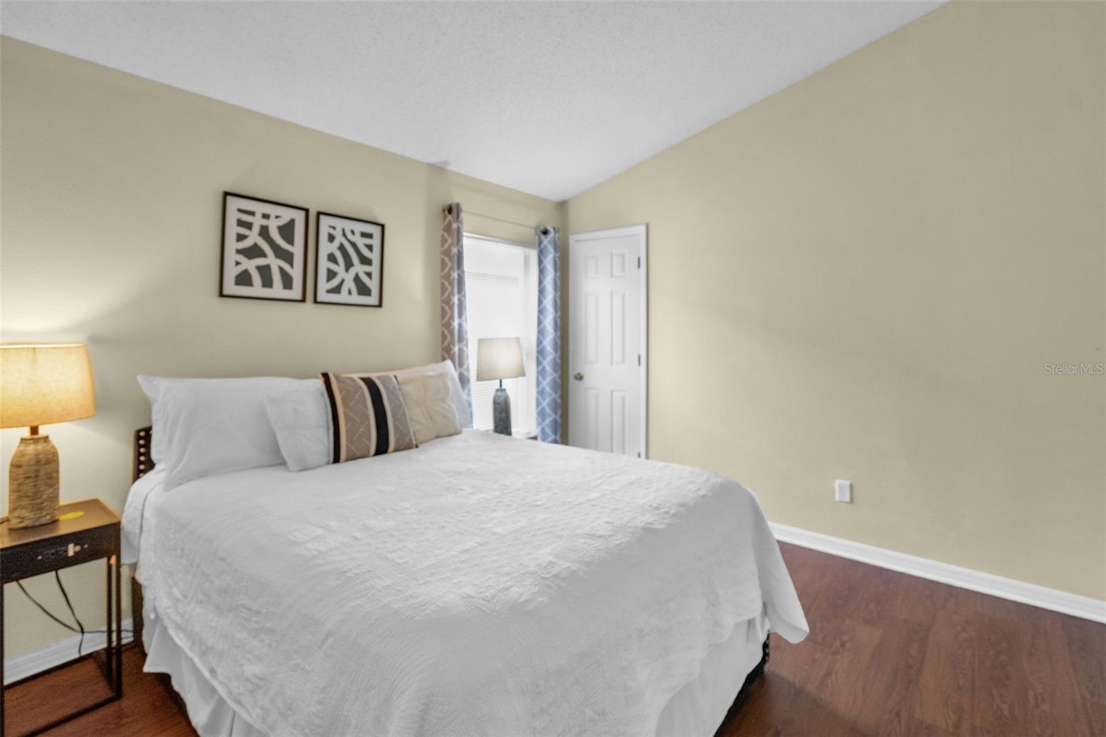 HAMPTON ESTATES - Residential