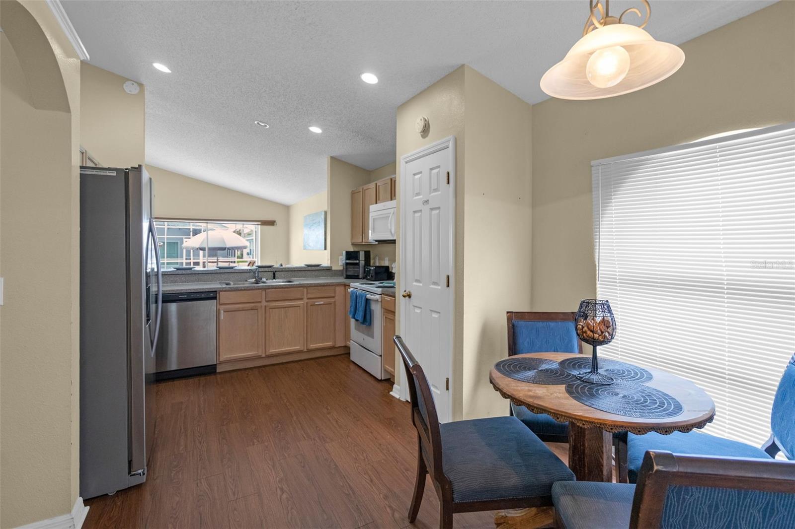 HAMPTON ESTATES - Residential