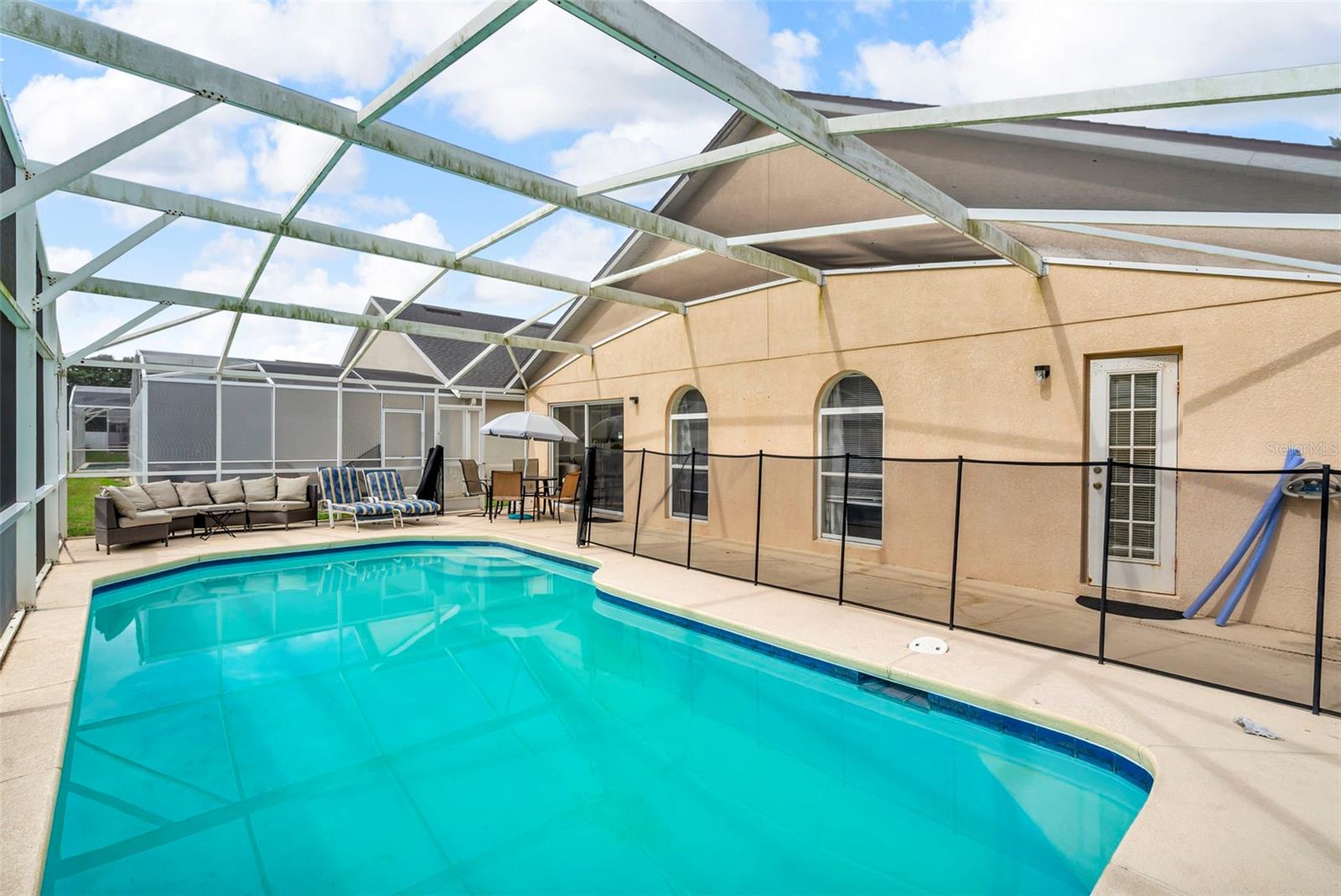 HAMPTON ESTATES - Residential