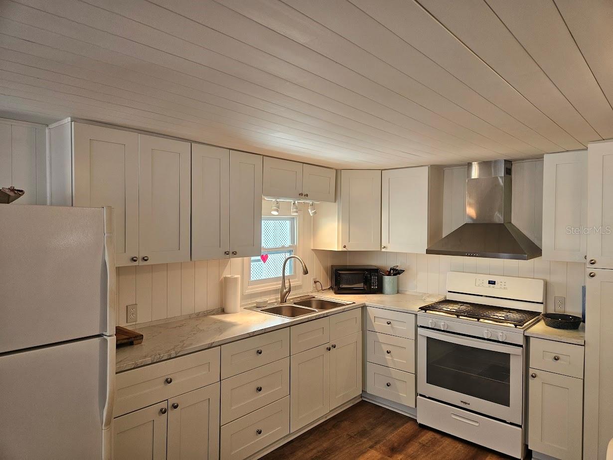 OAK GROVE - Residential