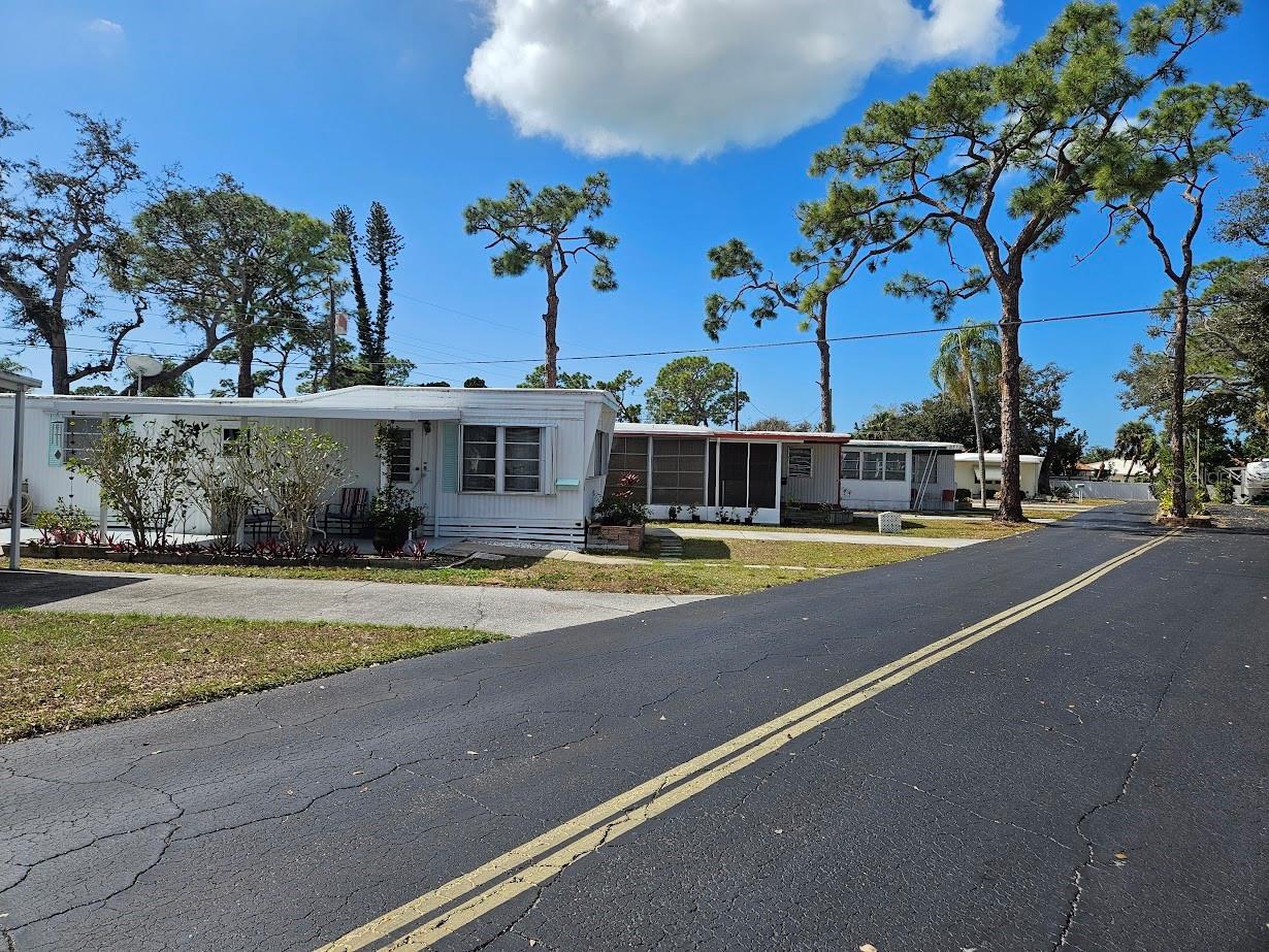 OAK GROVE - Residential