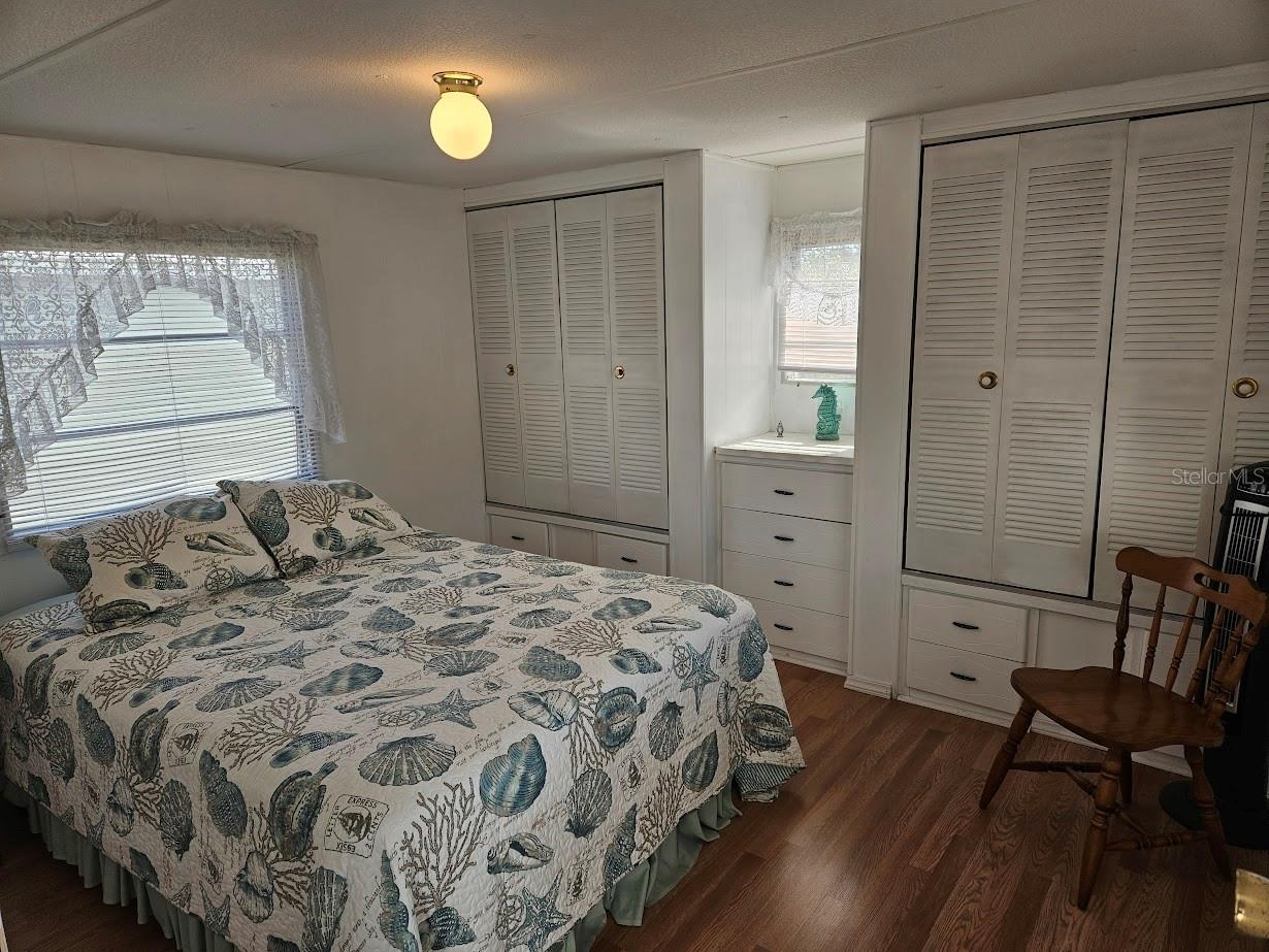 OAK GROVE - Residential