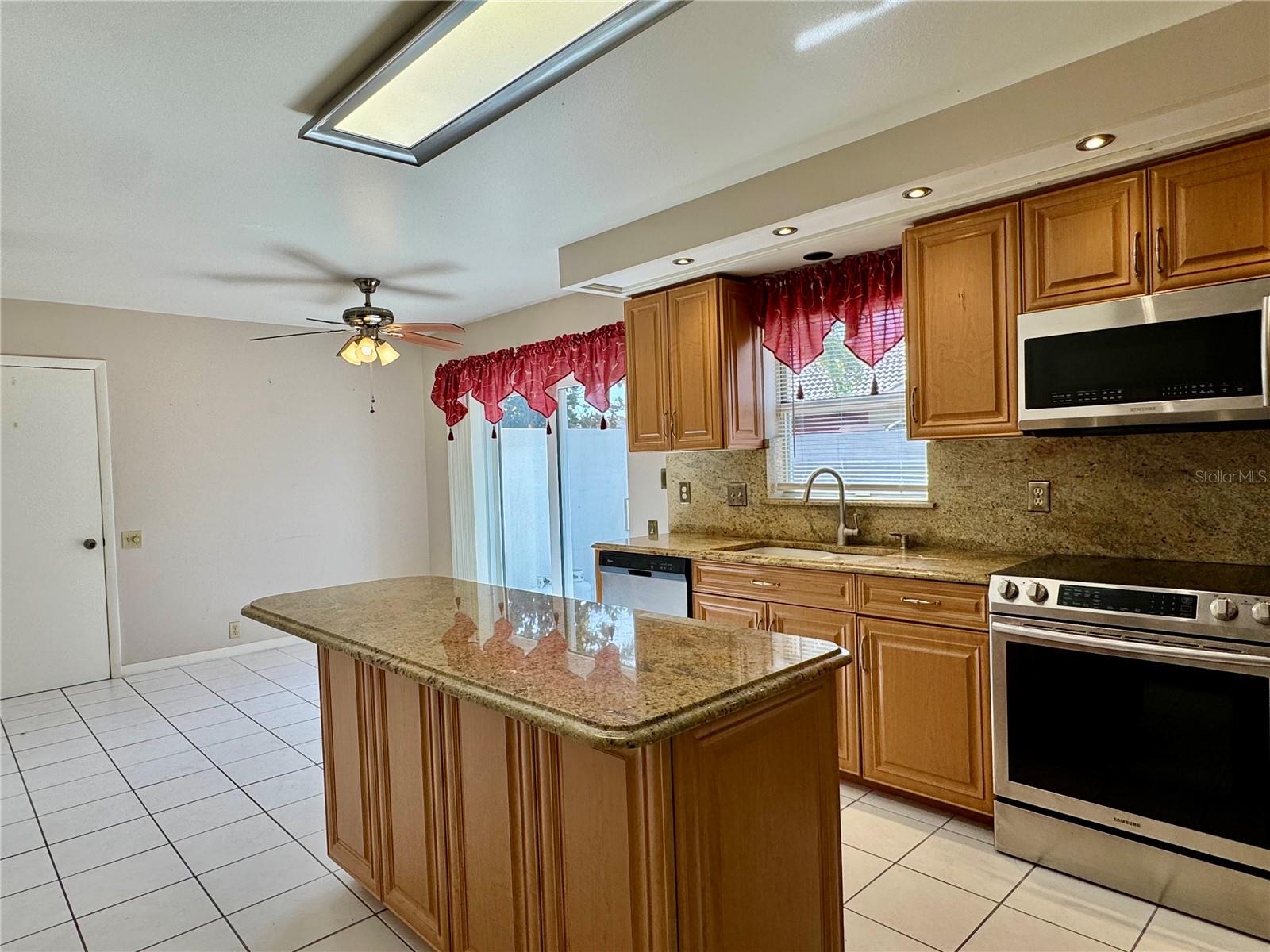 PERIDIA UNIT FOUR - Residential