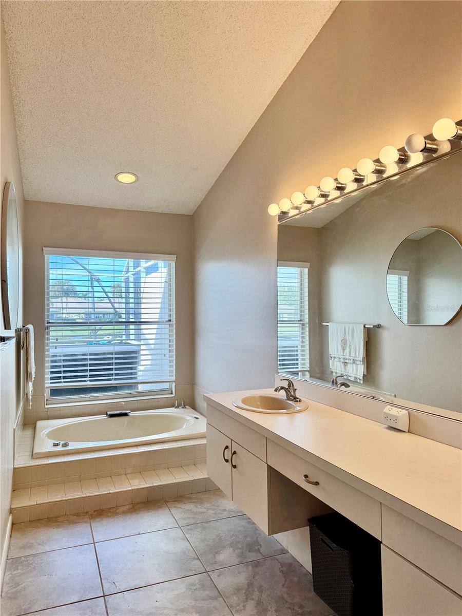 PERIDIA UNIT FOUR - Residential