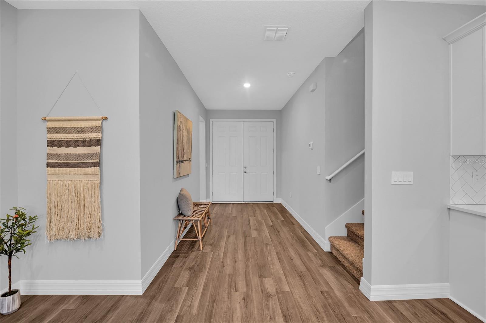 13 KNOTWOOD LANE