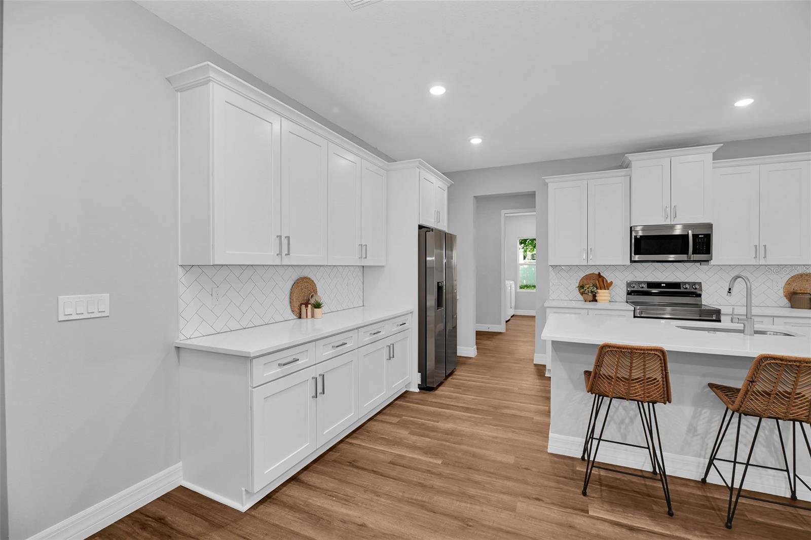 13 KNOTWOOD LANE
