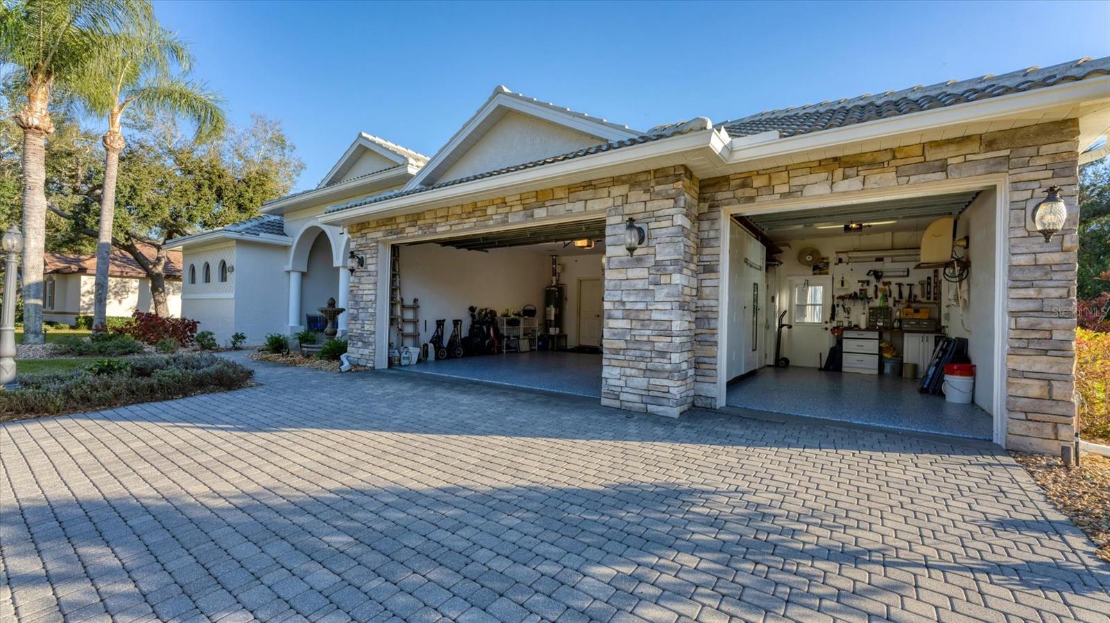 6410 BUTLERS CREST DRIVE