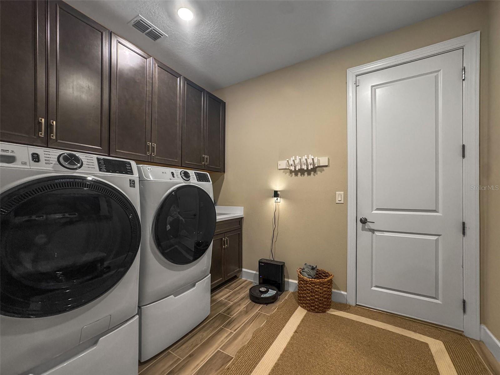 ESPLANADE/WIREGRASS - Residential