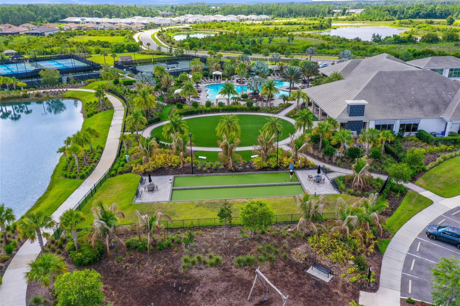 ESPLANADE/WIREGRASS - Residential