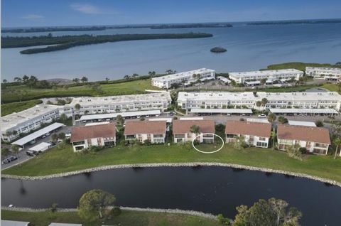 Photo of 4868 Independence Drive, Bradenton, FL 34210 (MLS # A4678566)