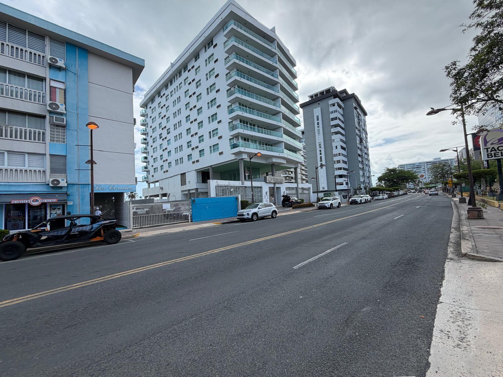 37 ISLA VERDE AVENUE 4C