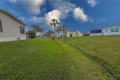 A home in ELLENTON