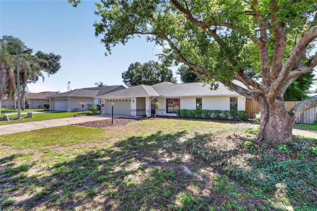 Photo of 7411 Floral Circle E, Lakeland, FL 33810 (MLS # L4956486)