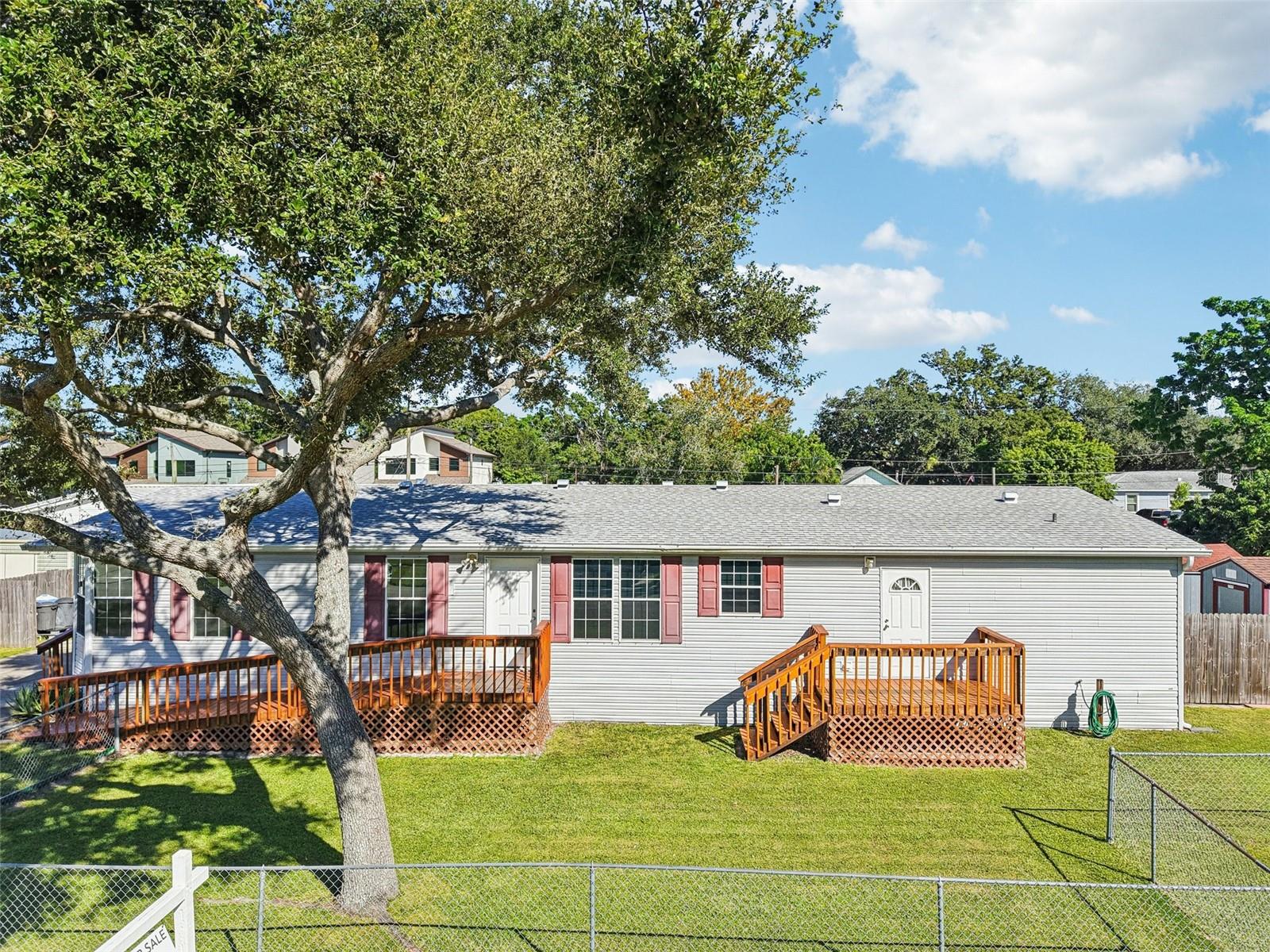 TREE LAND PARK - Residential