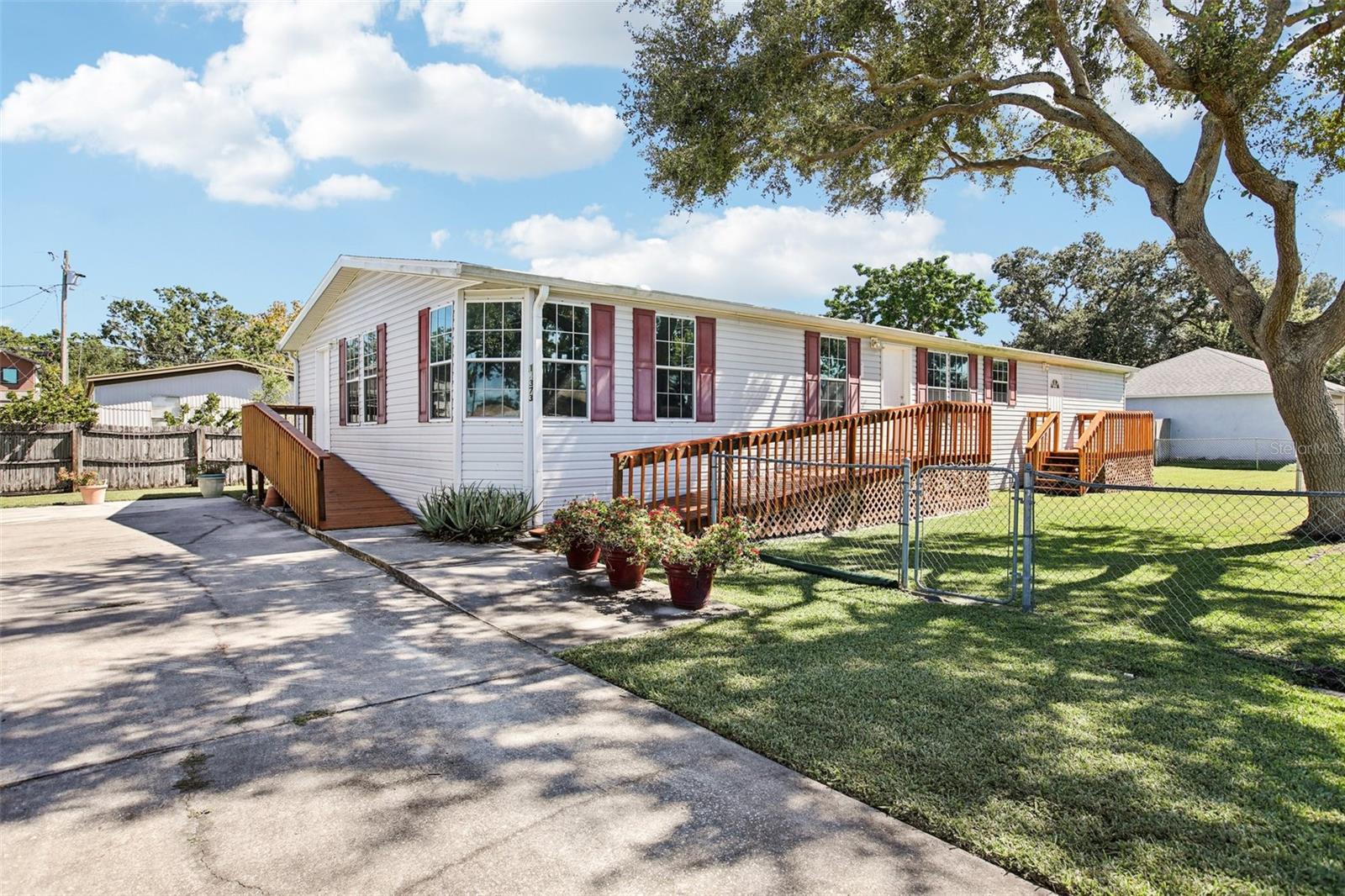 TREE LAND PARK - Residential