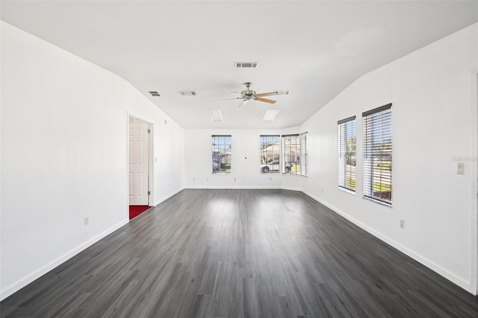 TREE LAND PARK - Residential