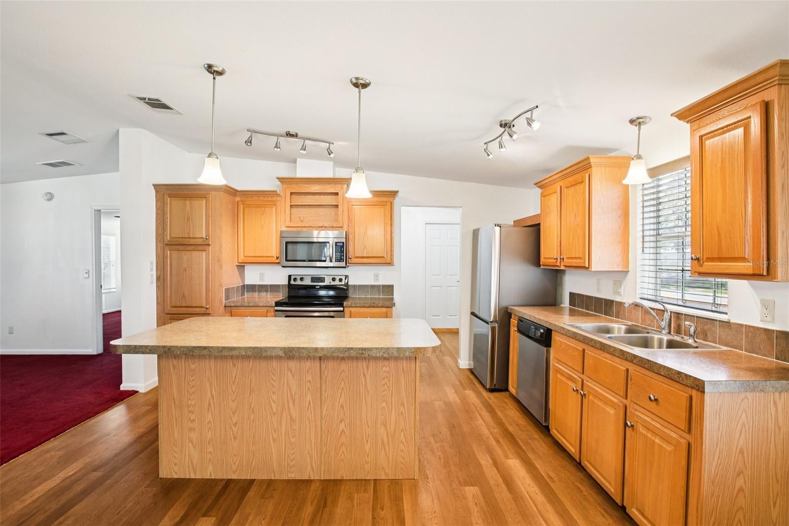 TREE LAND PARK - Residential