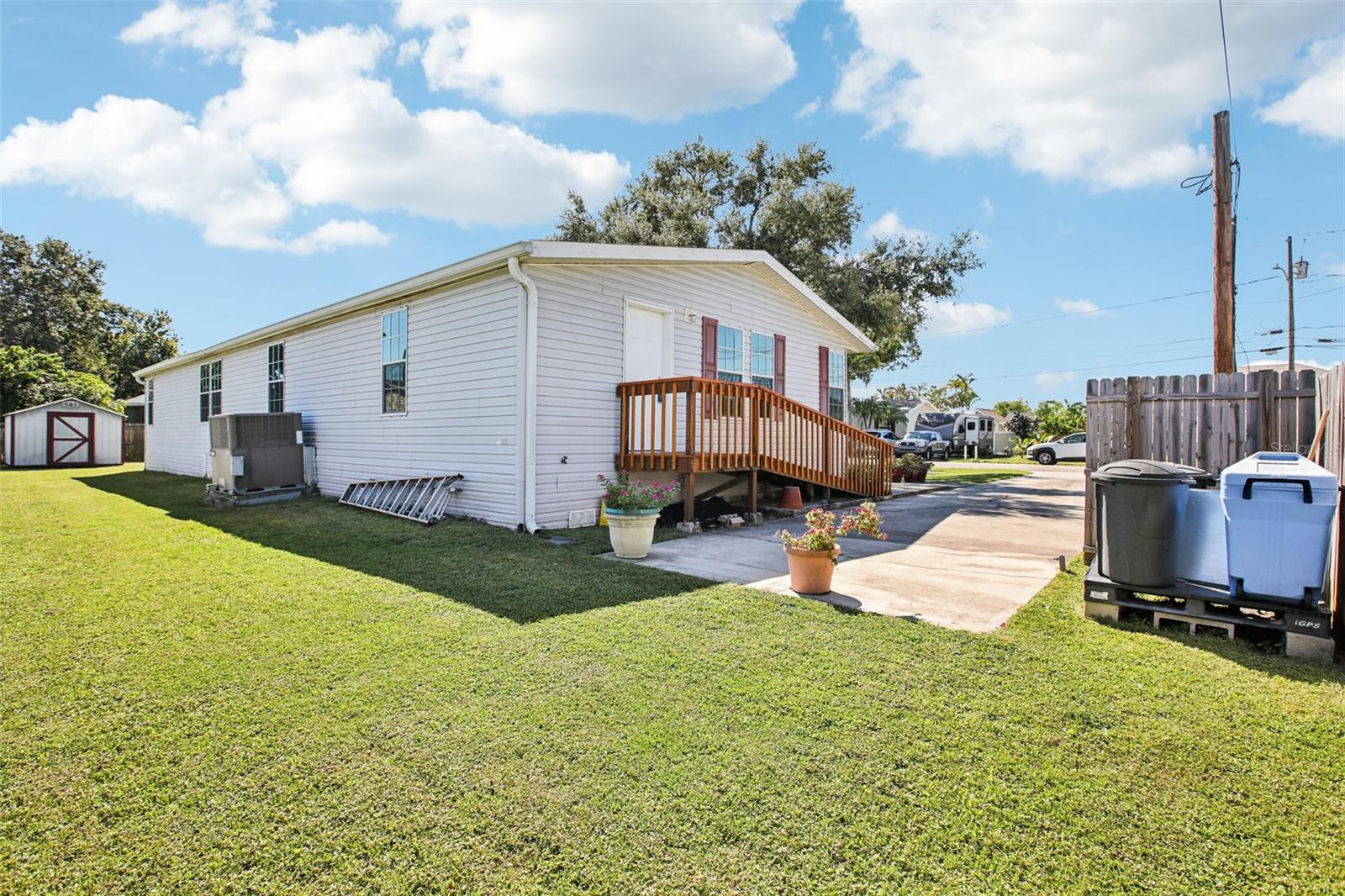 TREE LAND PARK - Residential