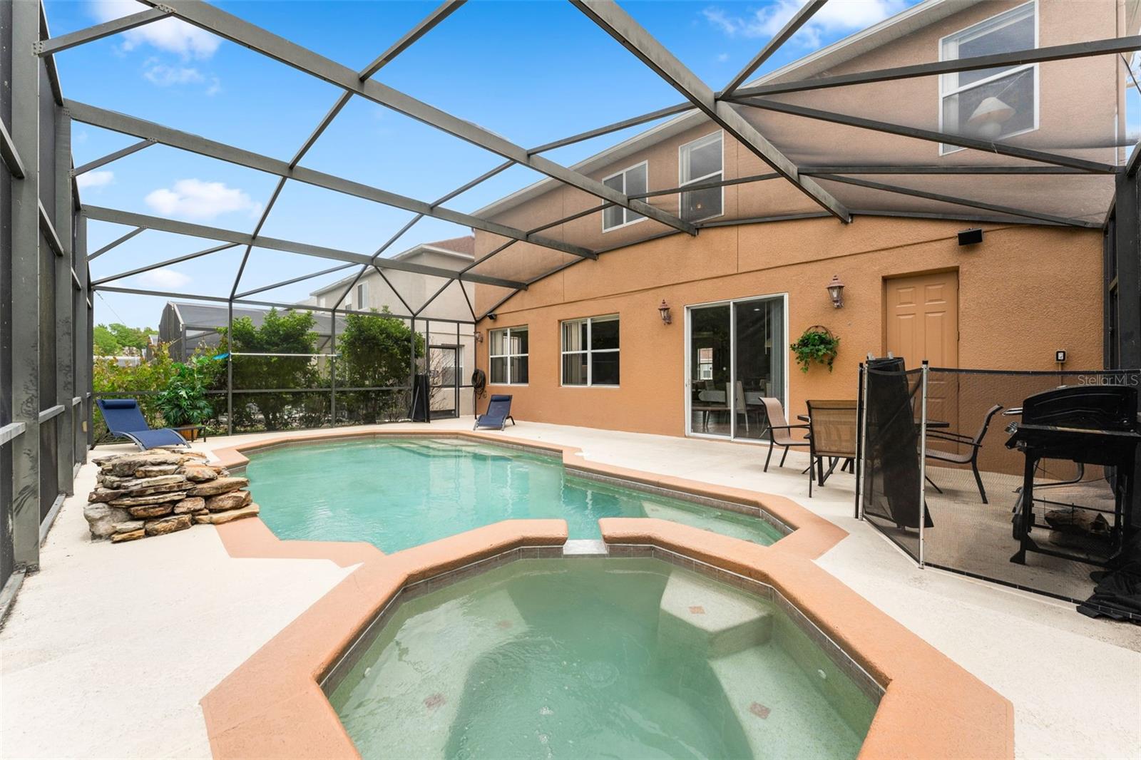 WINDWOOD BAY PH 02 - Residential