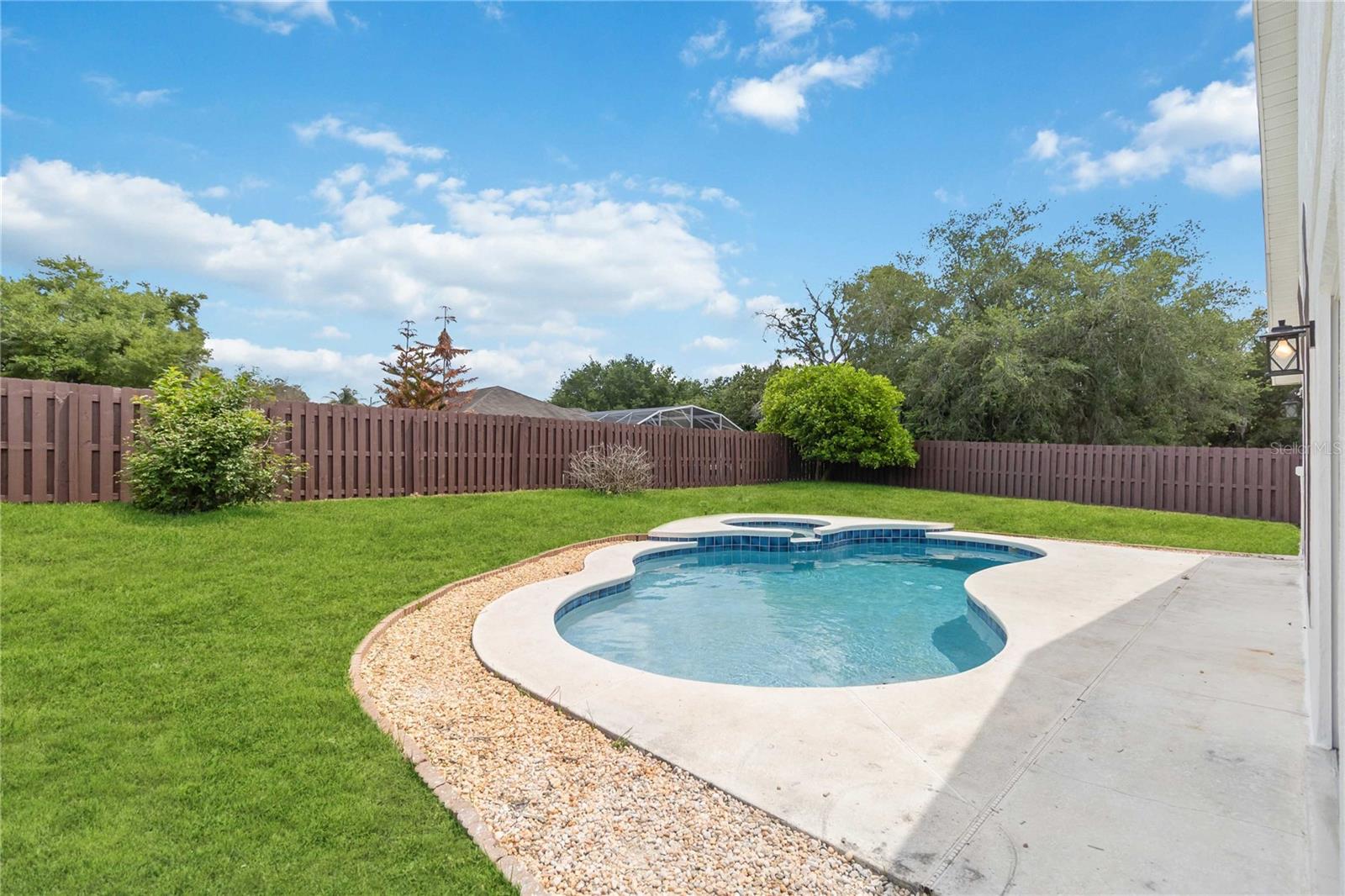 SUNRIDGE WOODS PH 03 - Residential