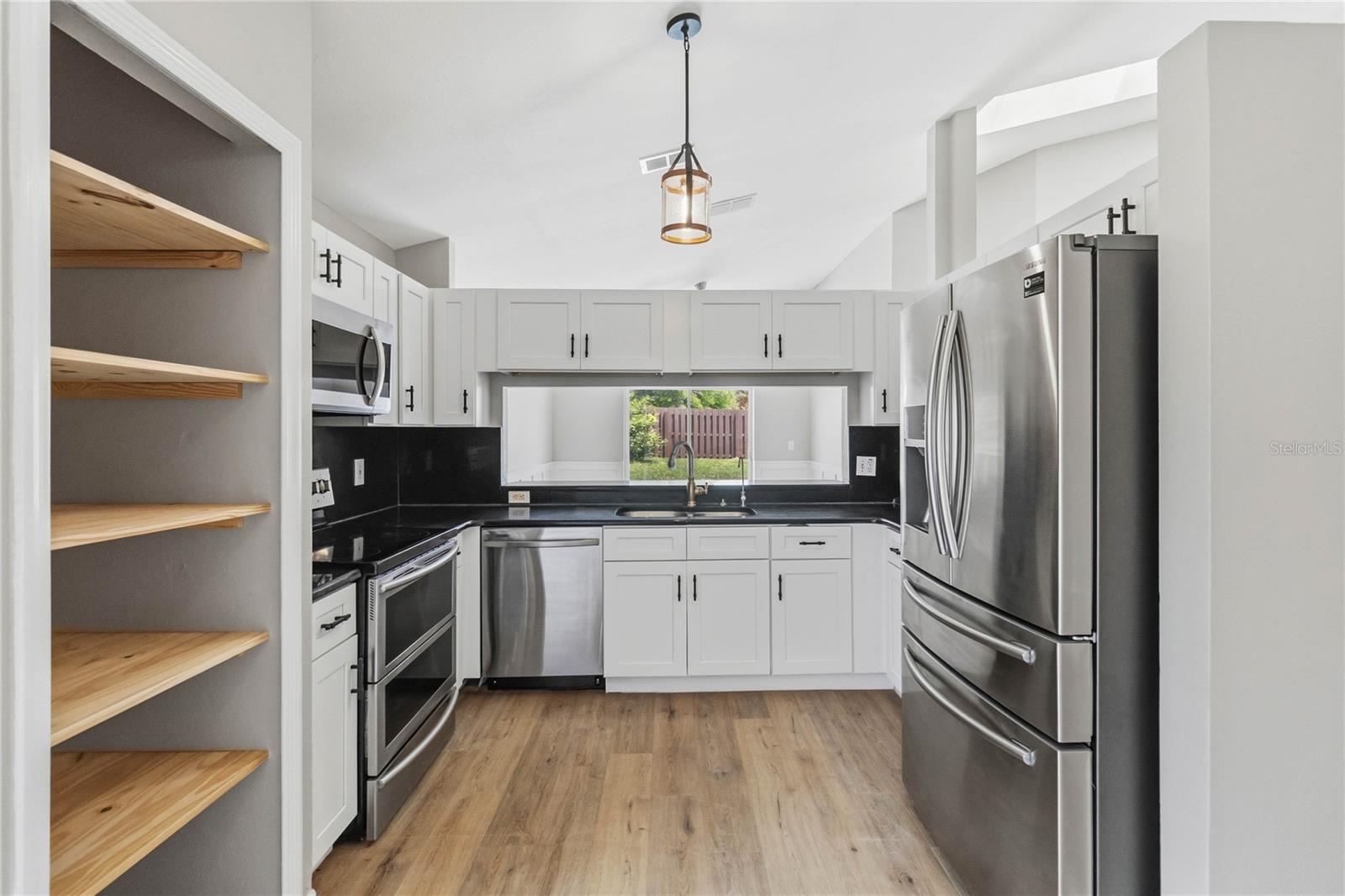 SUNRIDGE WOODS PH 03 - Residential