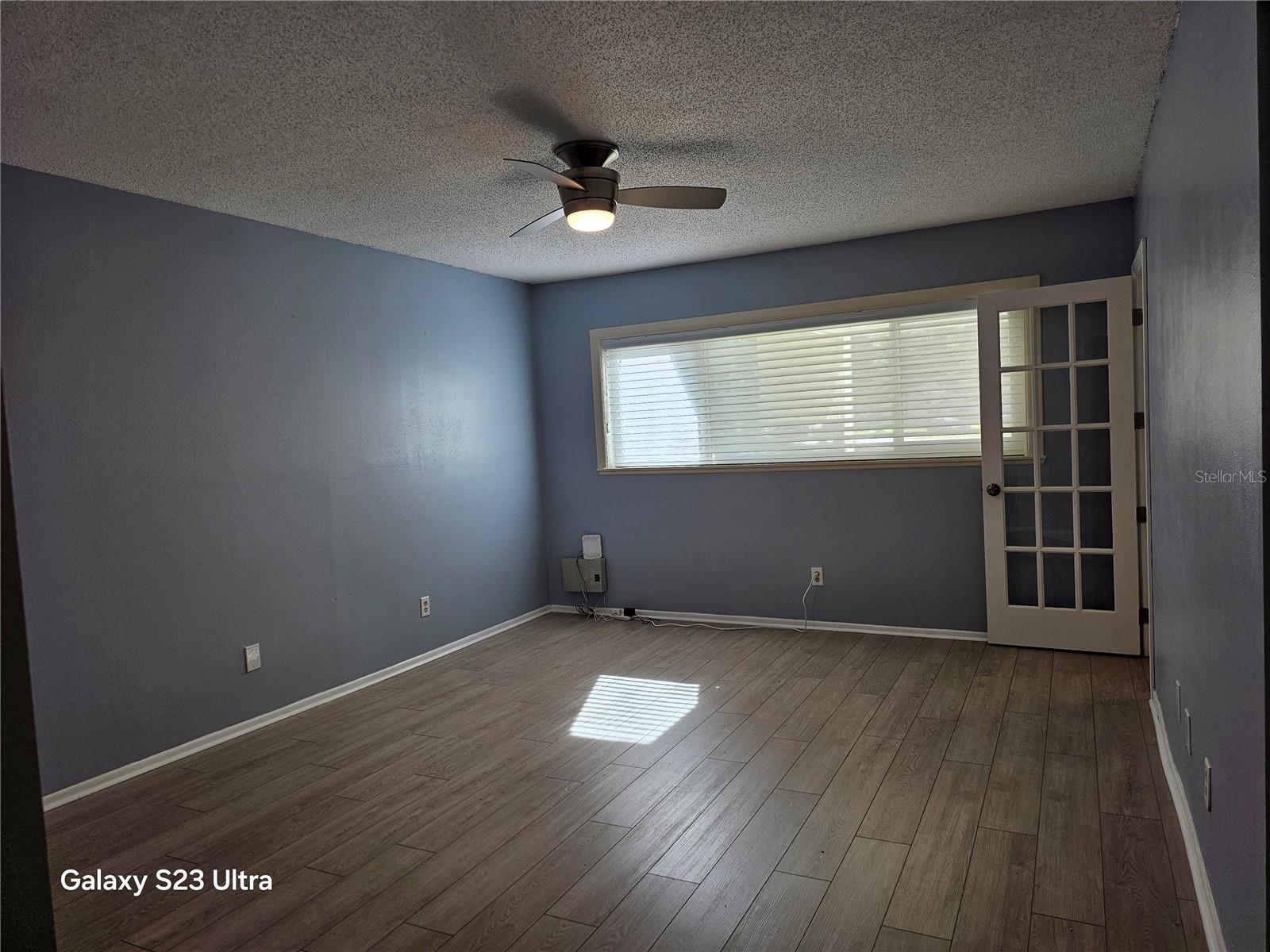 ON TOP OF THE WORLD - Residential Lease