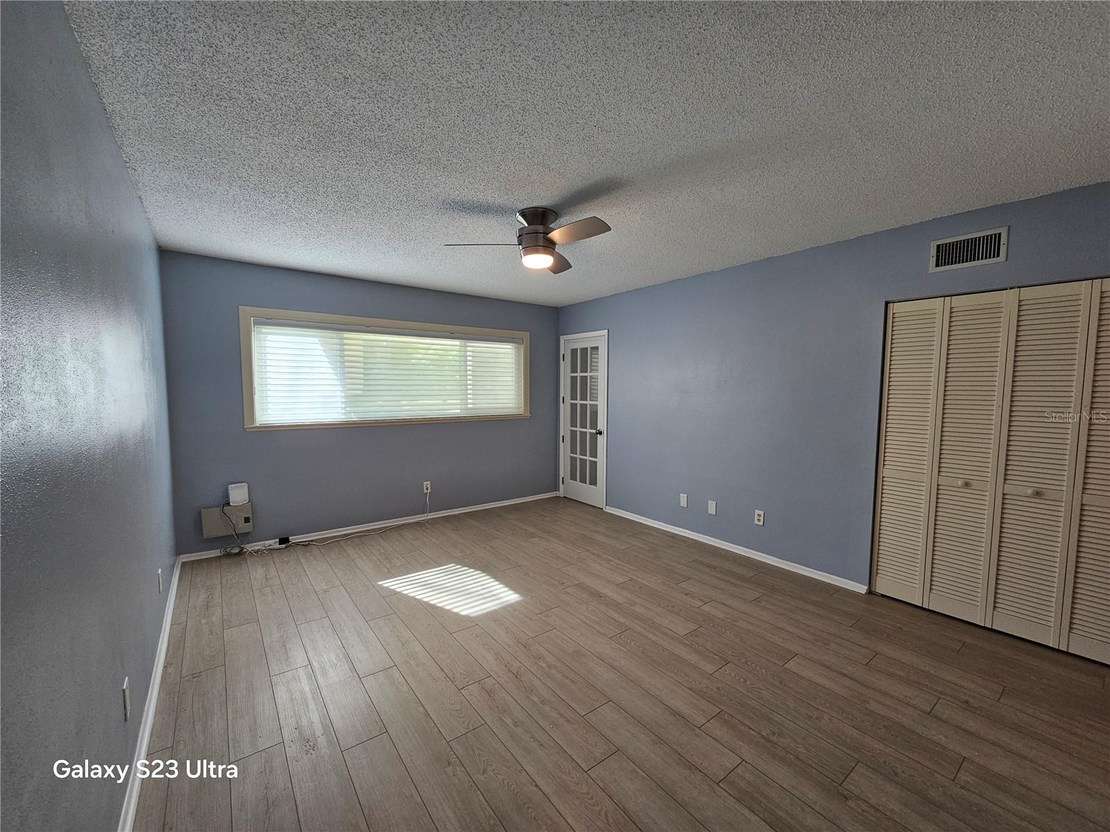 ON TOP OF THE WORLD - Residential Lease