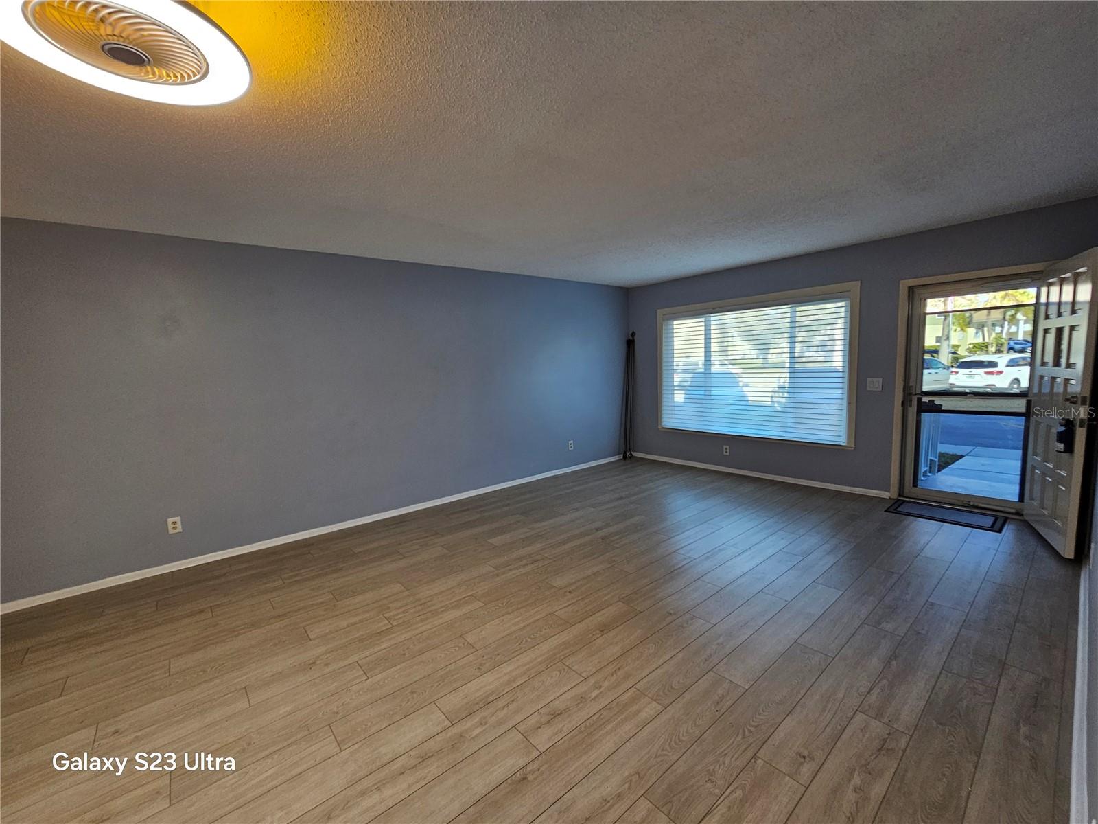 ON TOP OF THE WORLD - Residential Lease