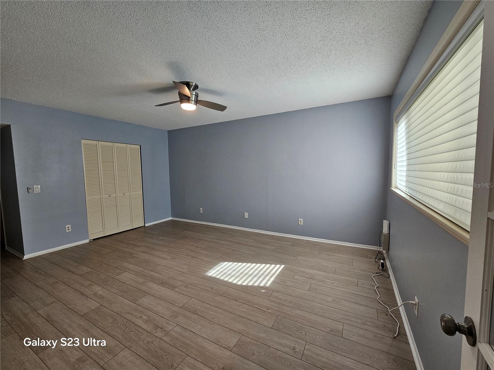 ON TOP OF THE WORLD - Residential Lease