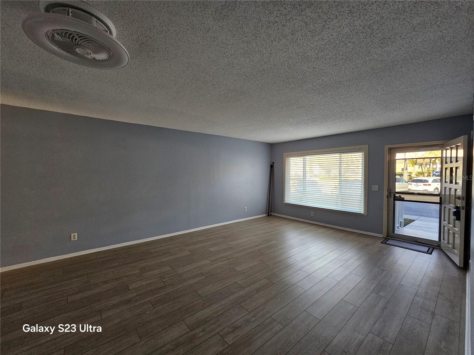 ON TOP OF THE WORLD - Residential Lease