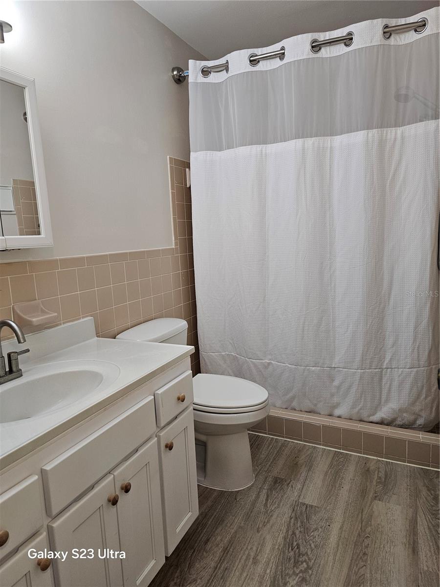 ON TOP OF THE WORLD - Residential Lease