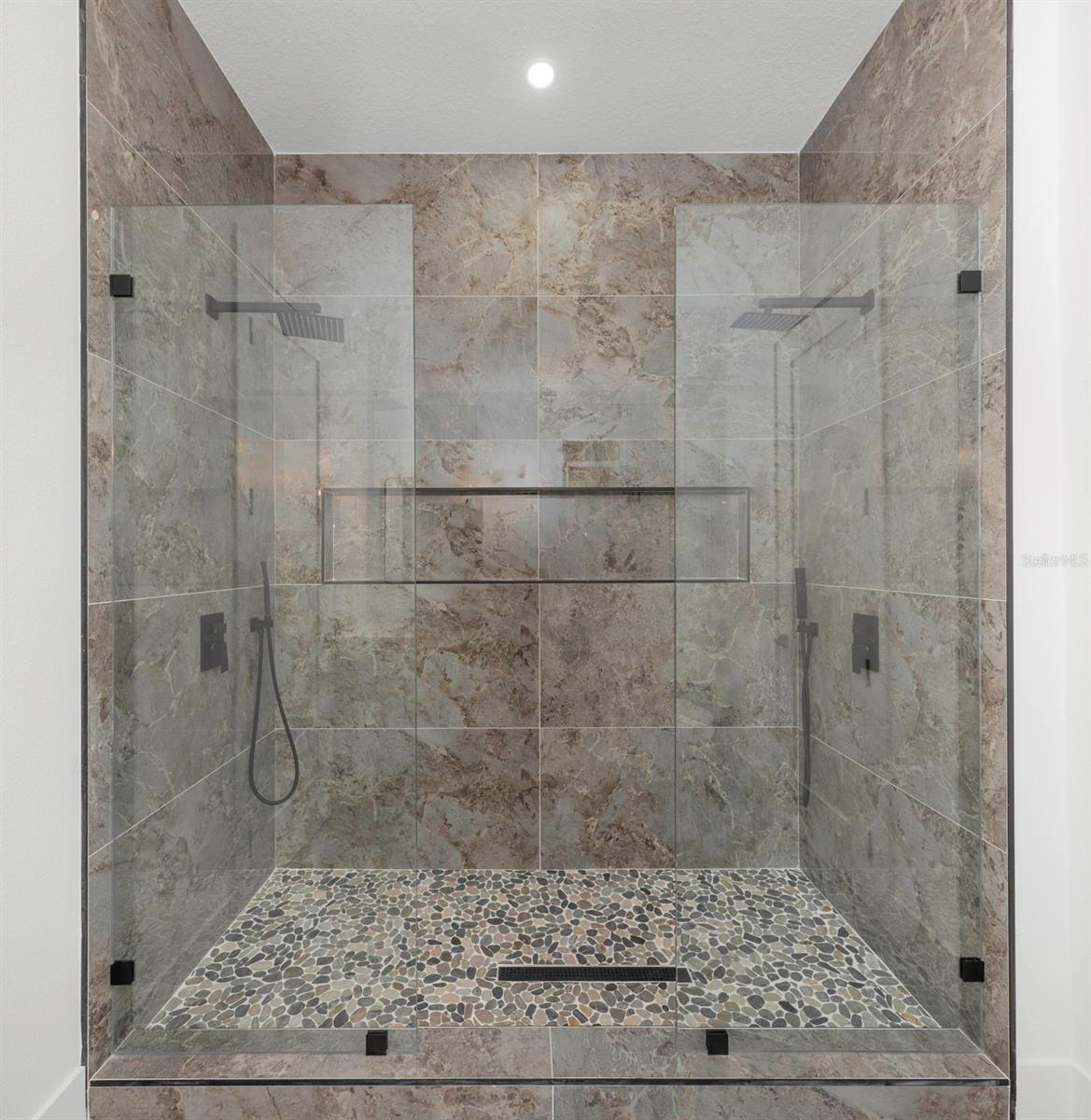 NEW ATHENS CITY - Residential