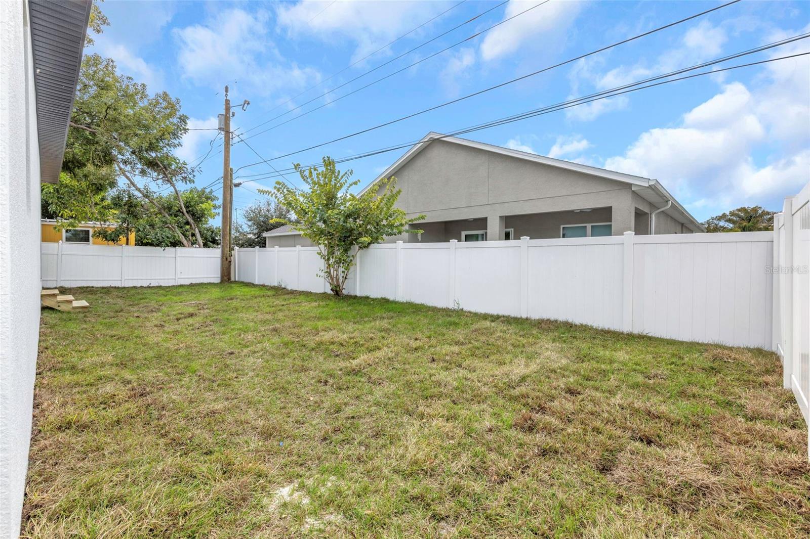 NEW ATHENS CITY - Residential