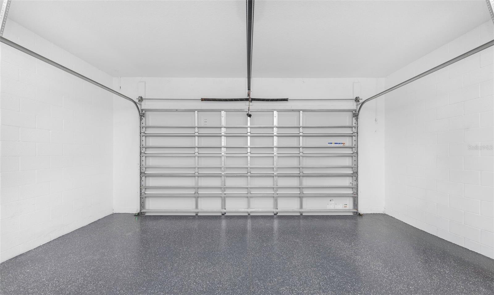 NEW ATHENS CITY - Residential