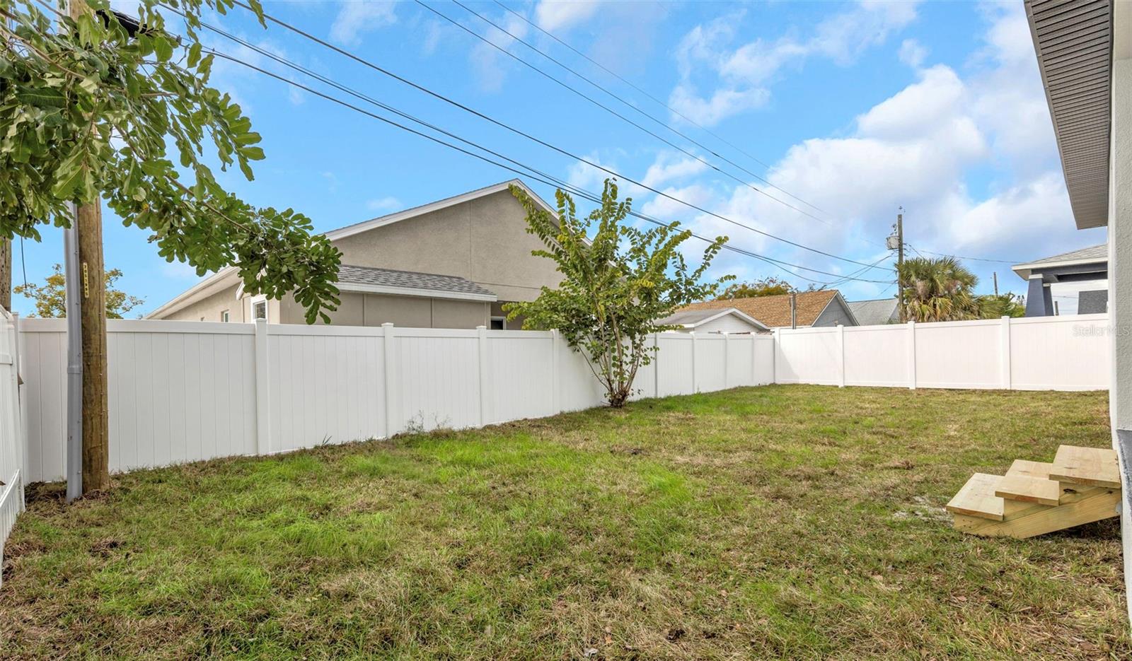 NEW ATHENS CITY - Residential