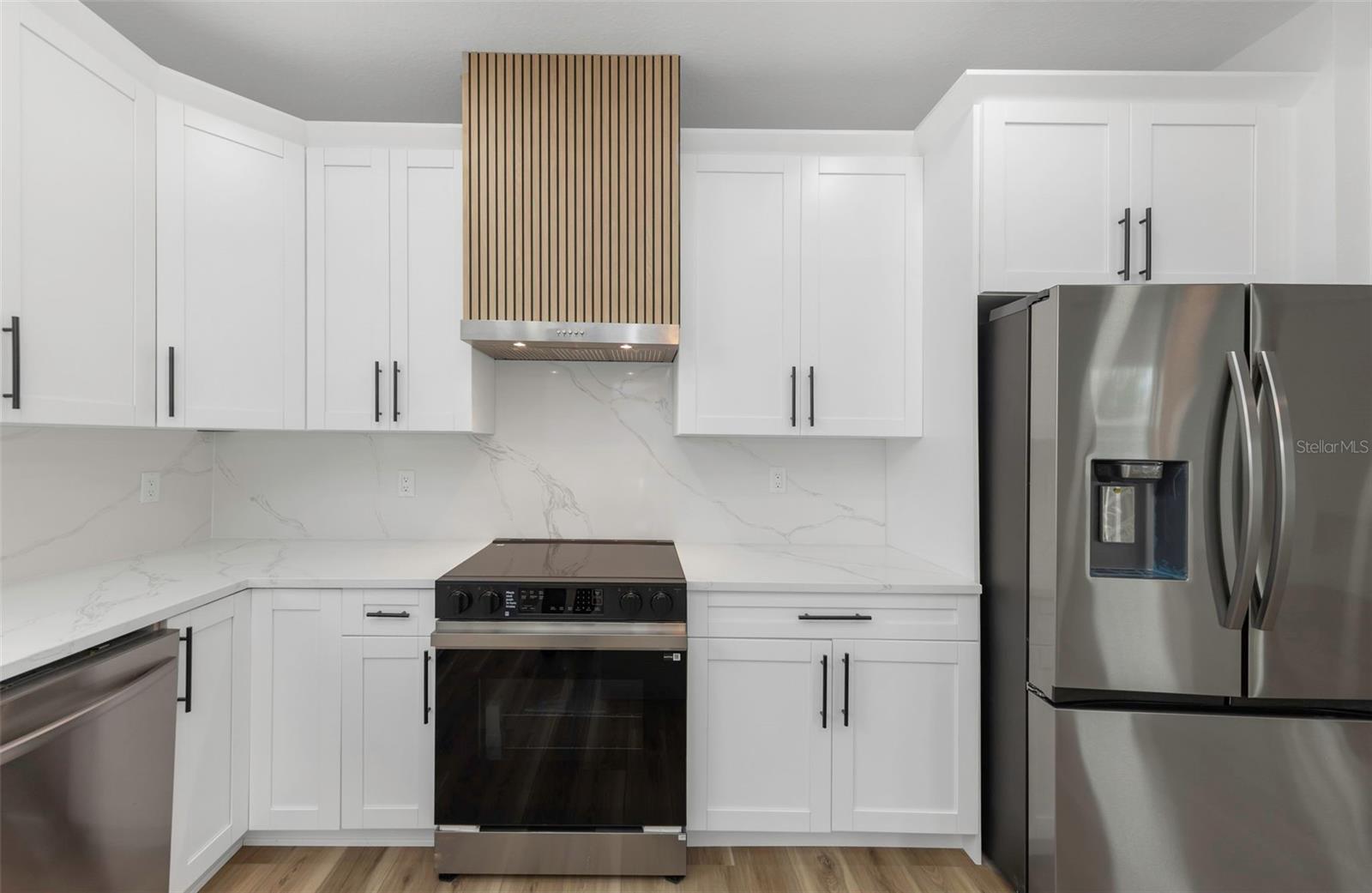 NEW ATHENS CITY - Residential