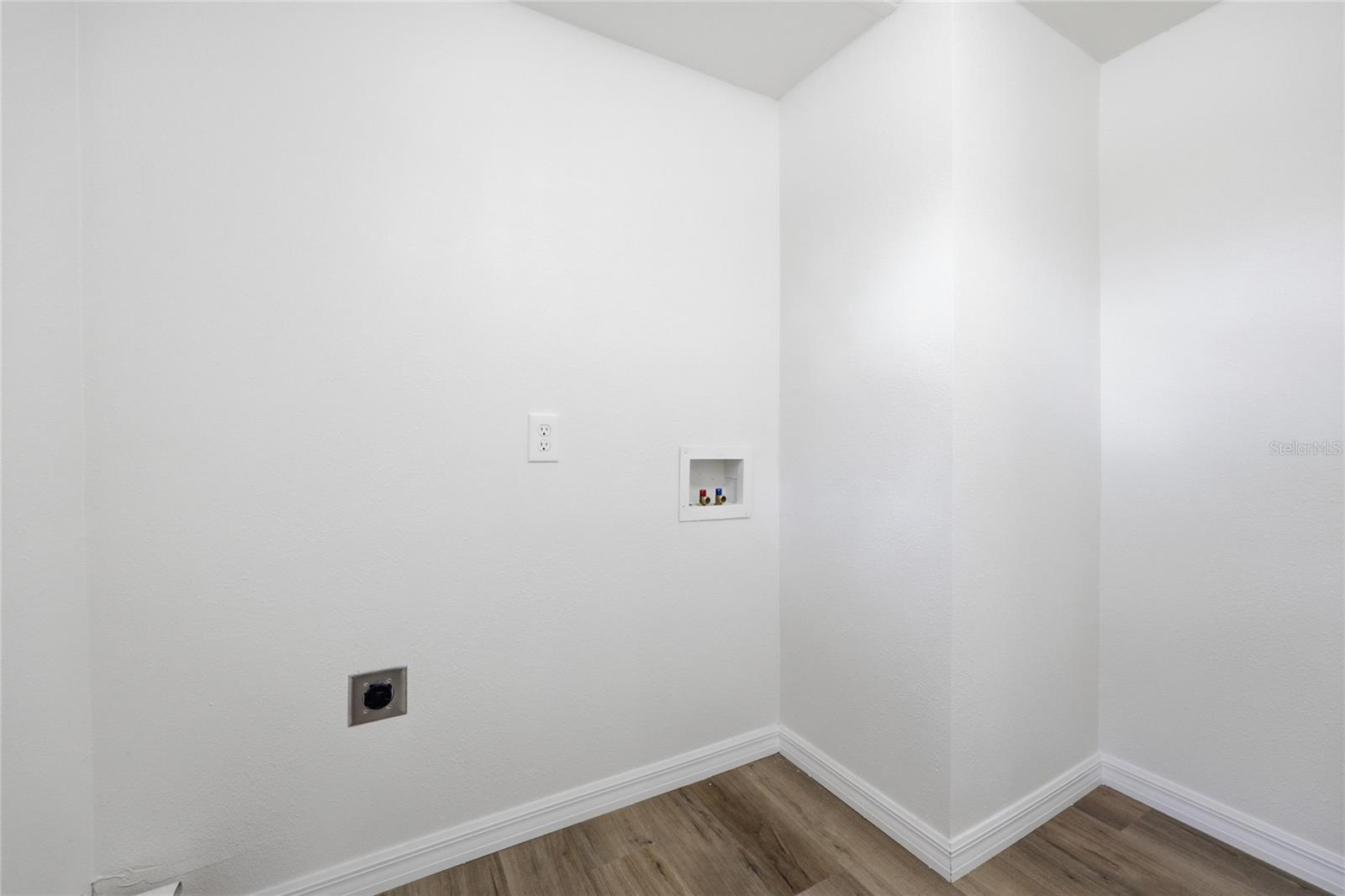 ROLLING K - Residential