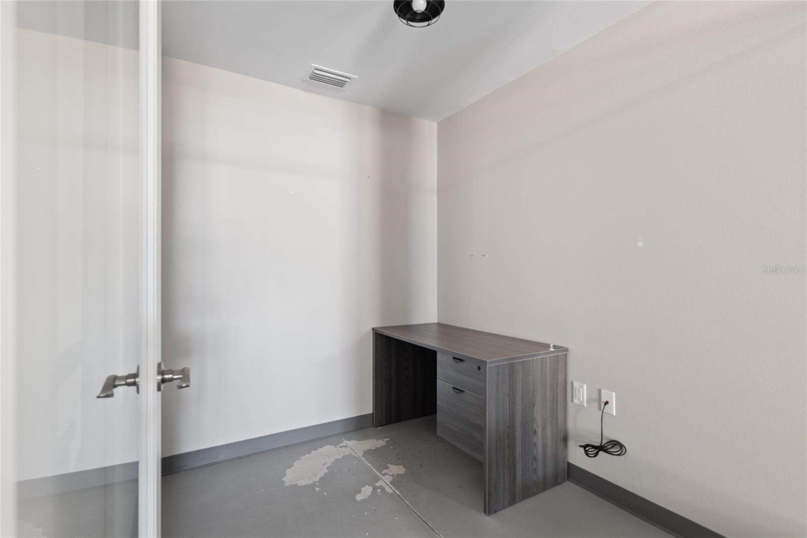 SAFFORDS A P K - Commercial Lease