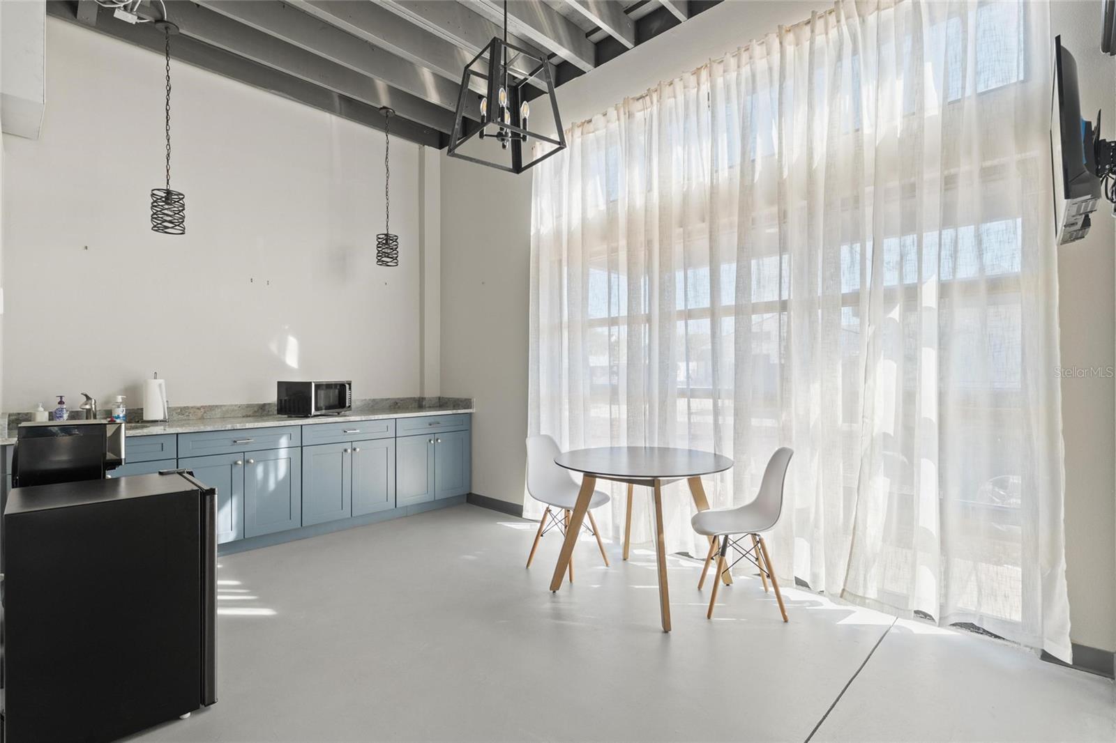 SAFFORDS A P K - Commercial Lease