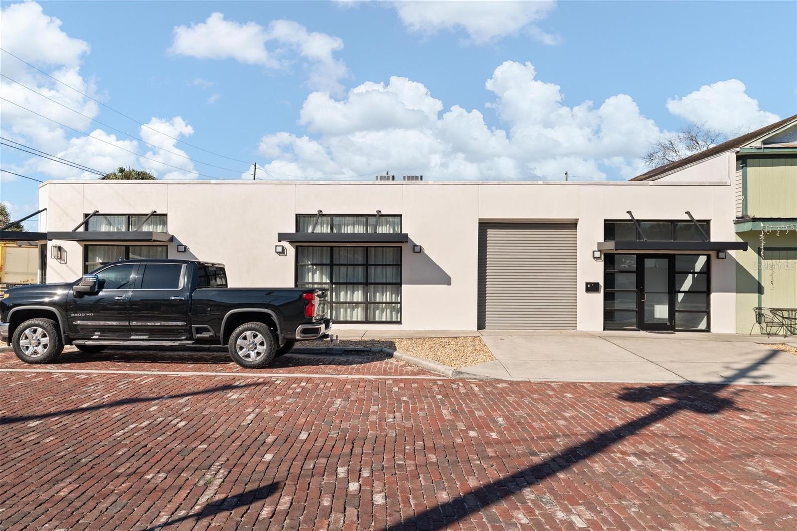 SAFFORDS A P K - Commercial Lease