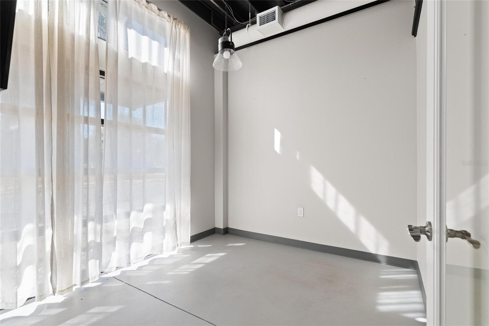 SAFFORDS A P K - Commercial Lease