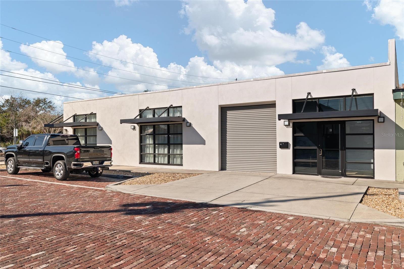 SAFFORDS A P K - Commercial Lease