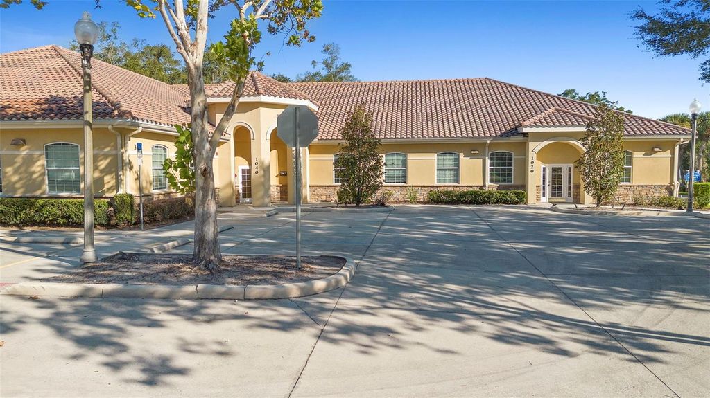 Photo of 330 Harbour Isle Way #1020, Longwood, FL 32750 (MLS # O6356398)