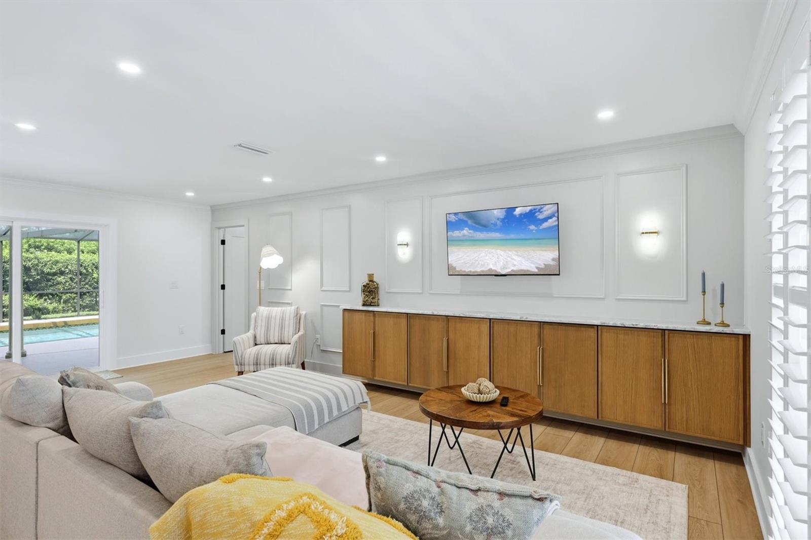 4865 GREYWOOD LANE